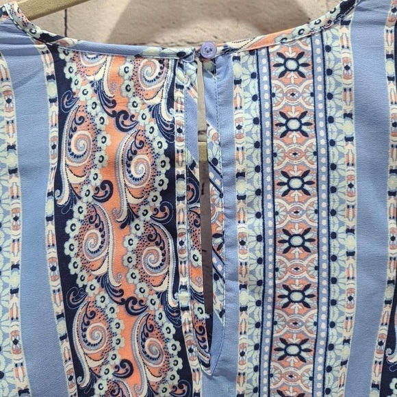 Red Camel Tie V Neck Romper - Picture 9 of 14